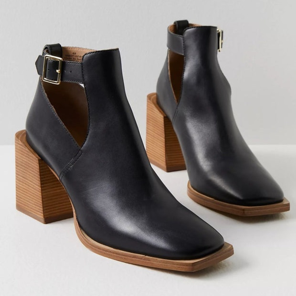 Free People Black Ankle Boots with Tan Heel